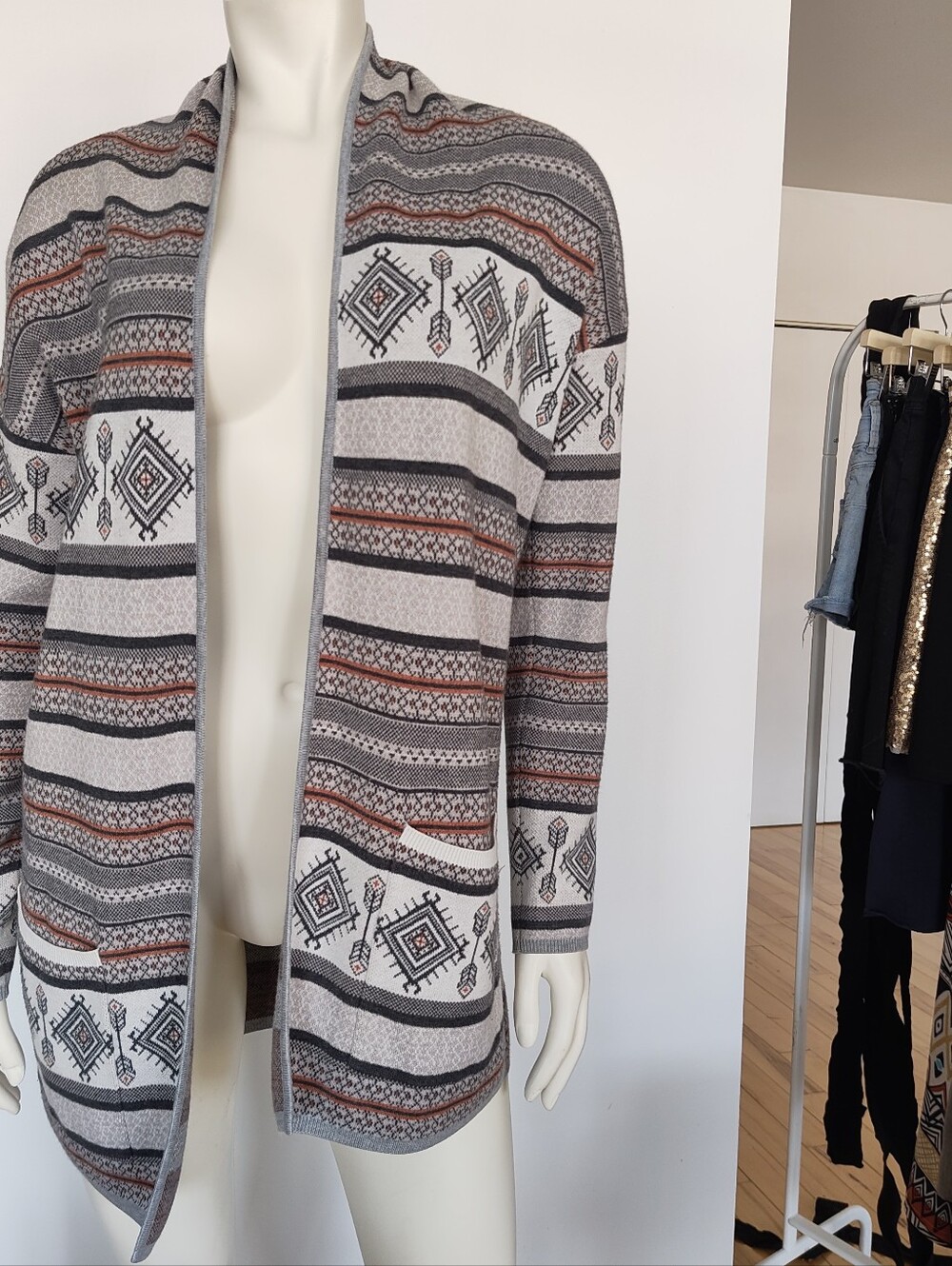 Long Cardigan - Picture 3 of 7